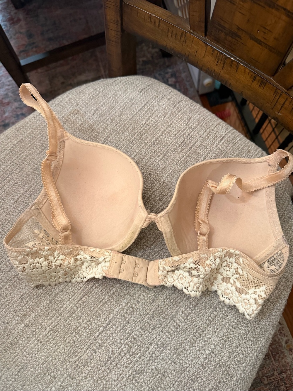 Wacoal  Bra in Nude - 34C - Picture 3 of 5